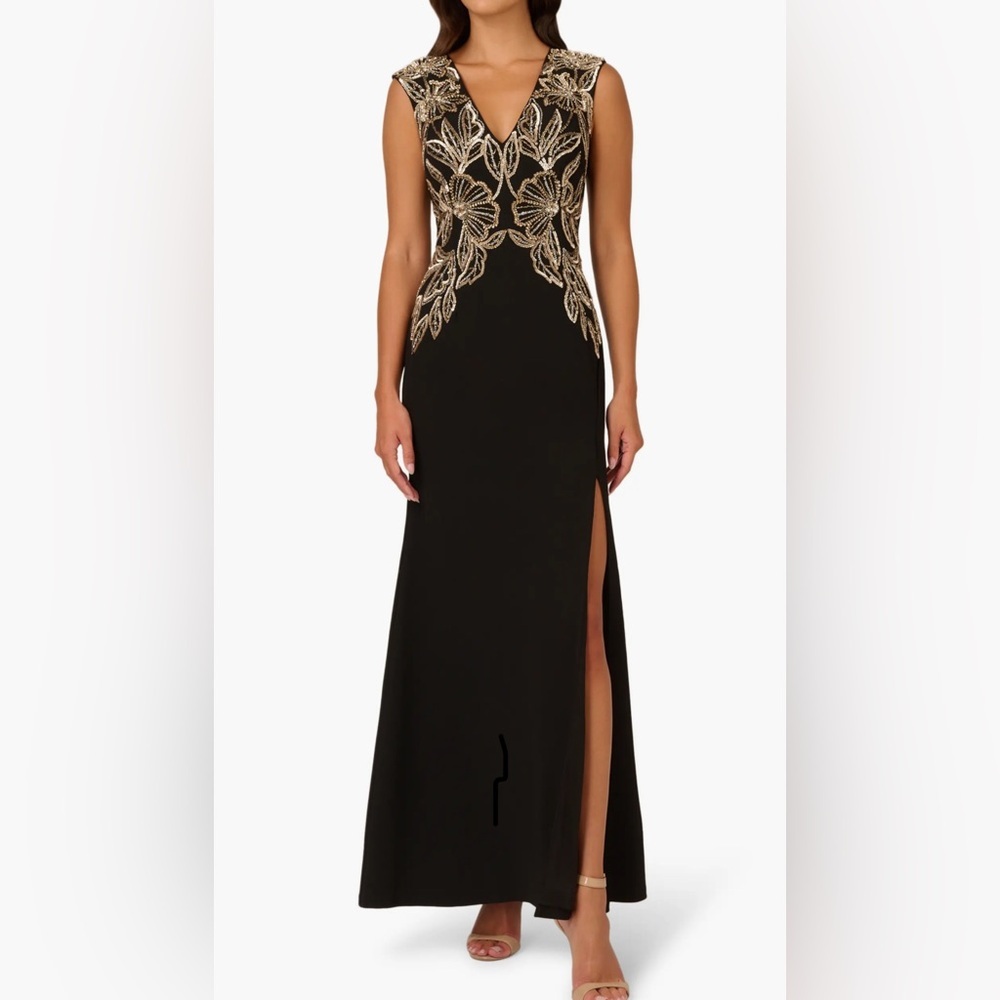 👑 🦋Floral Bead Detail Sleeveless Crepe‎ Mermaid Gown 👑🦋